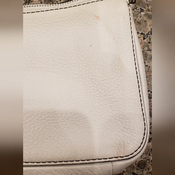 COPY - Coach Chelsea white small handbag - Picture 3 of 7